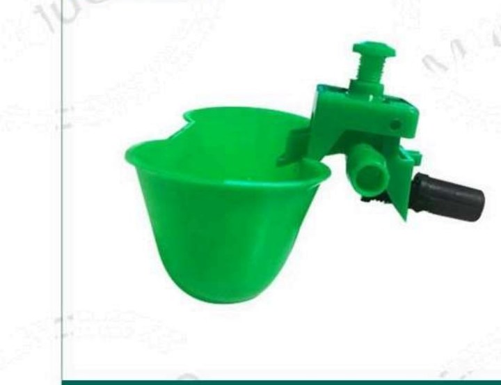 Tazón bebedero automático M034