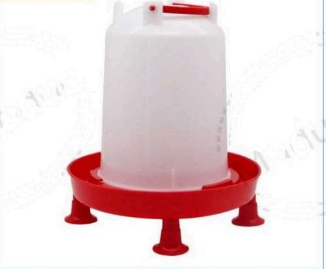 Bebedero 3000ml M068