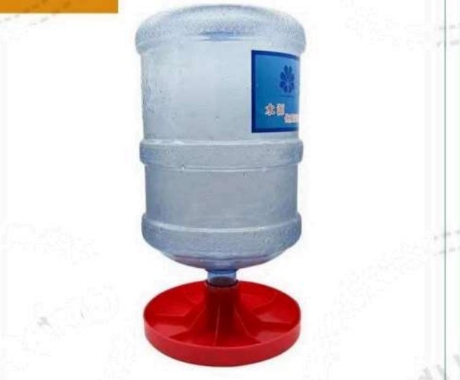 Base para bebedero M038