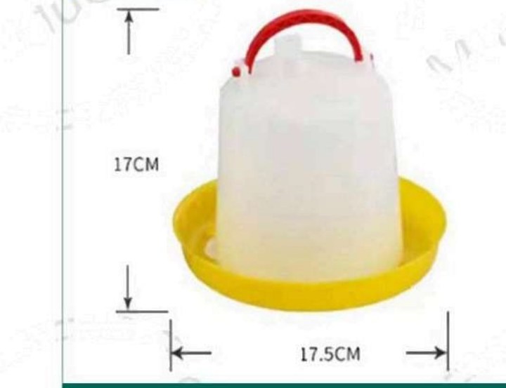 Bebedero 1L M061