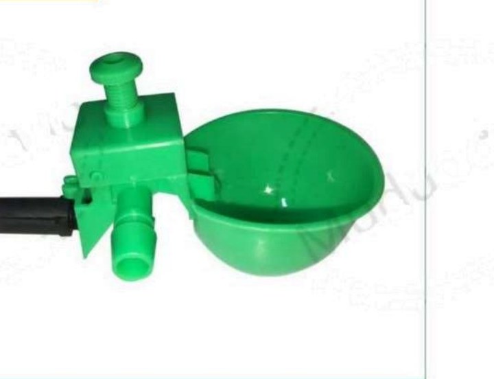 Tazón bebedero automático M033