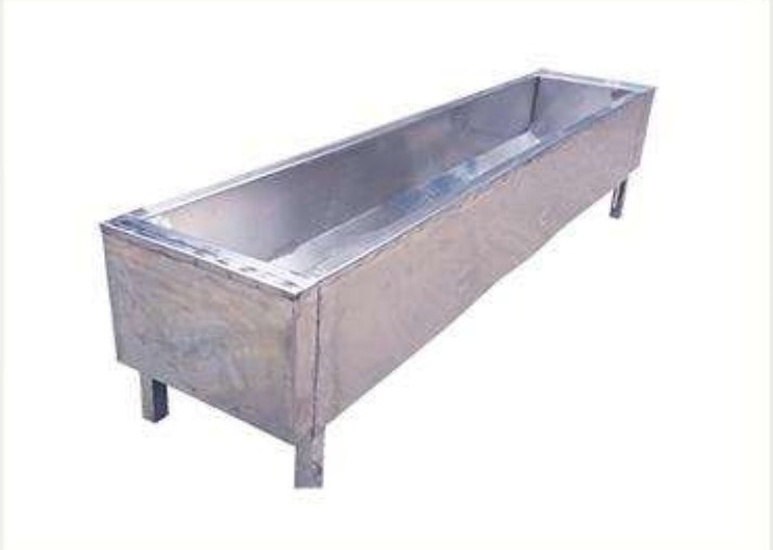 Bebedero canoa calefactable GF005